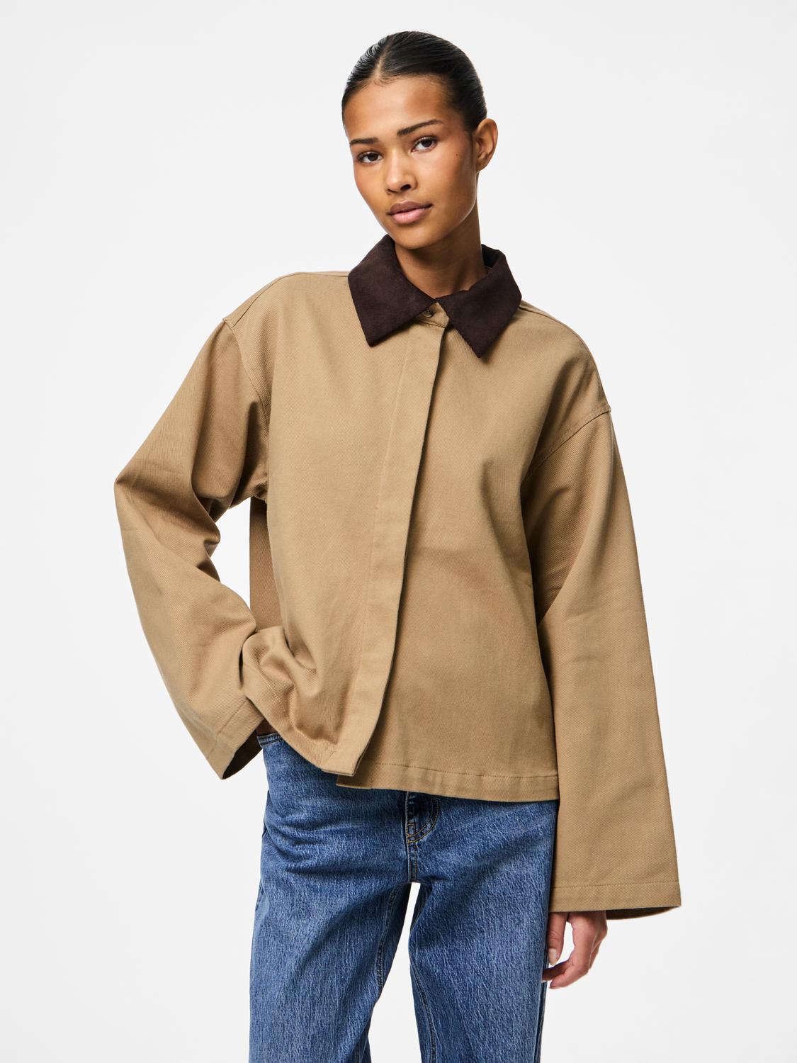 model_shot-front