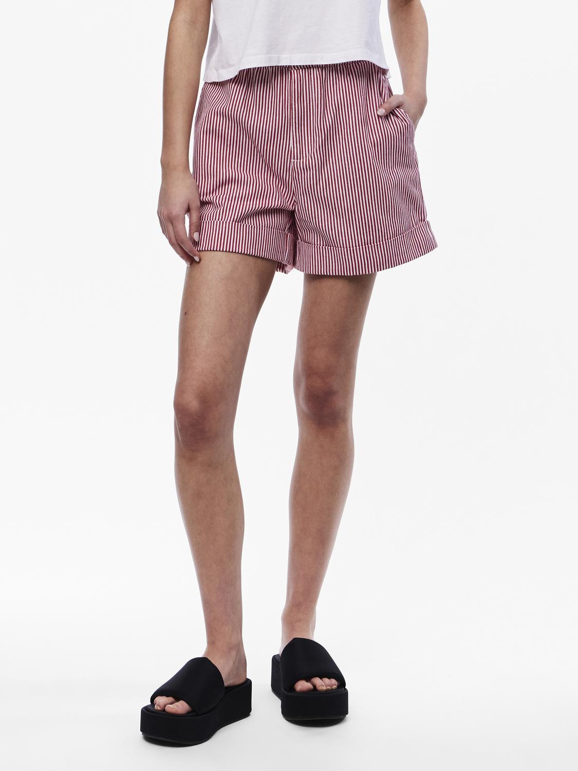 model_shot-front