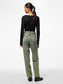 model_shot-back