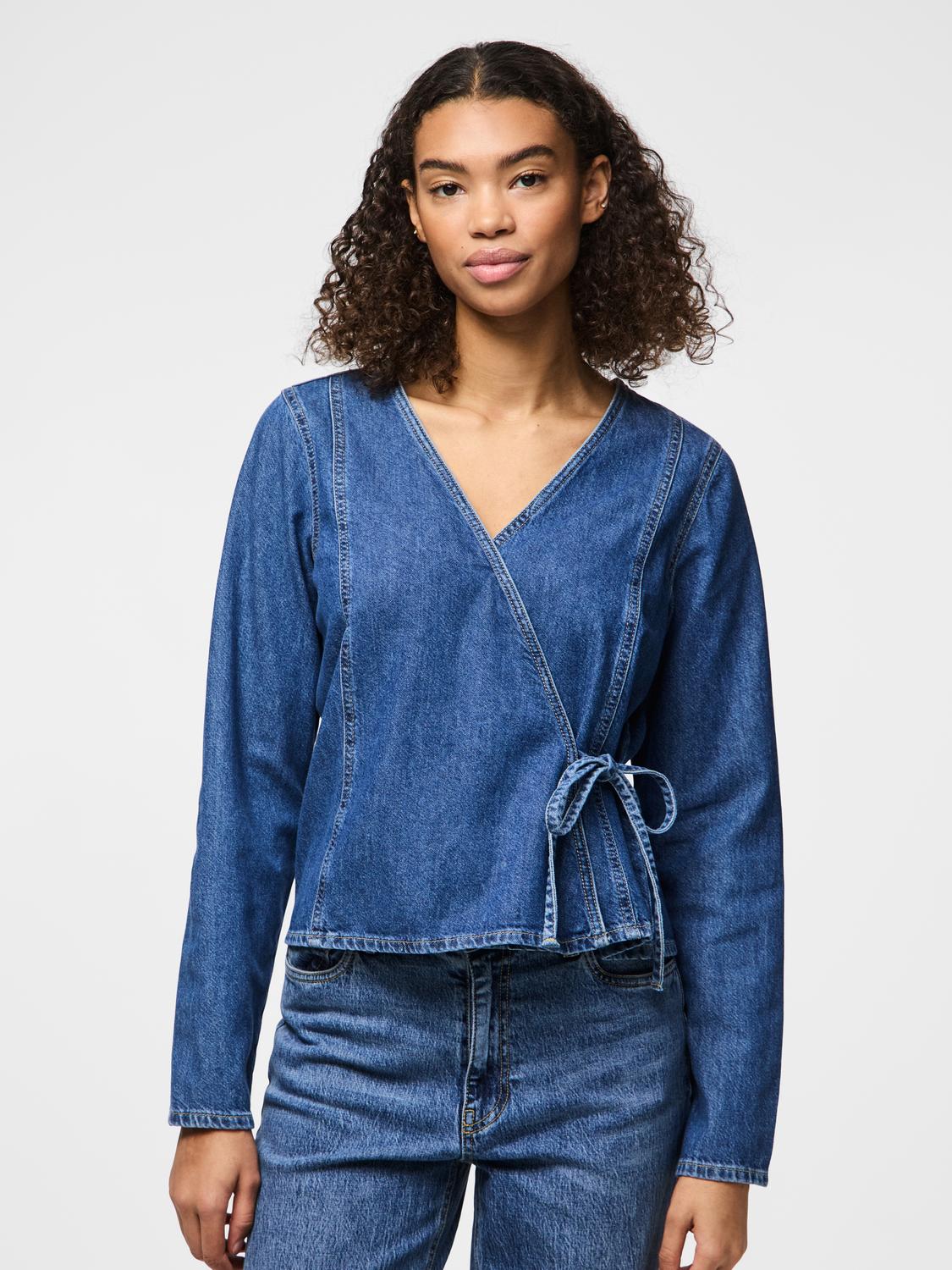 model_shot-front