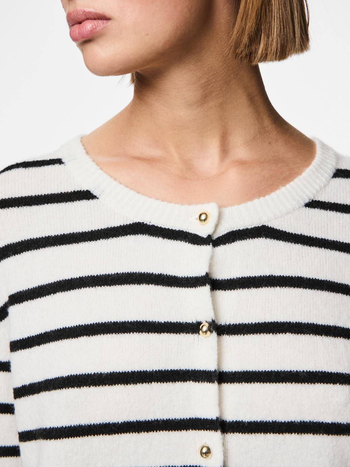 model_shot-detail